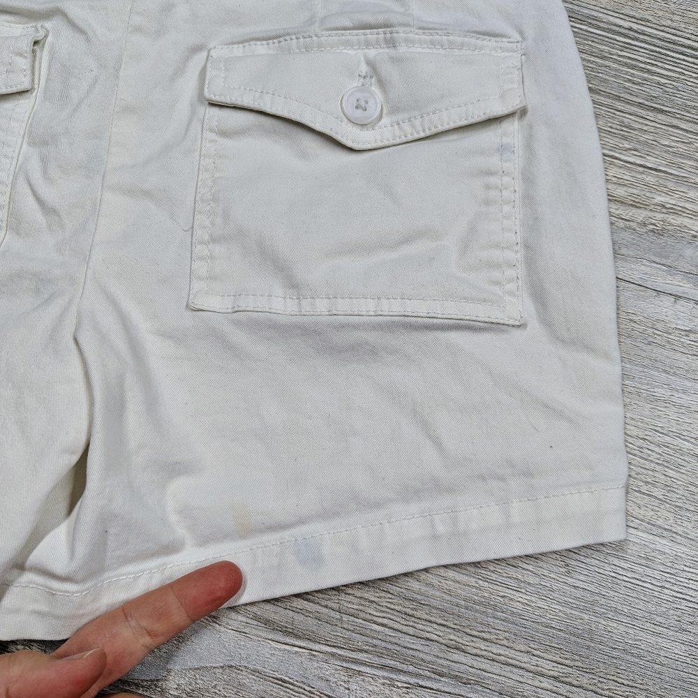 Victoria's Secret White Chino Shorts Size size 4 , 5" shorts - Picture 3 of 6